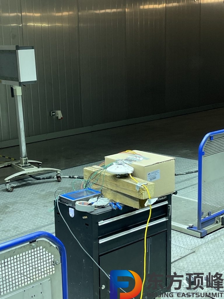 某汽車(chē)研究中心駕駛艙人體舒適度研究